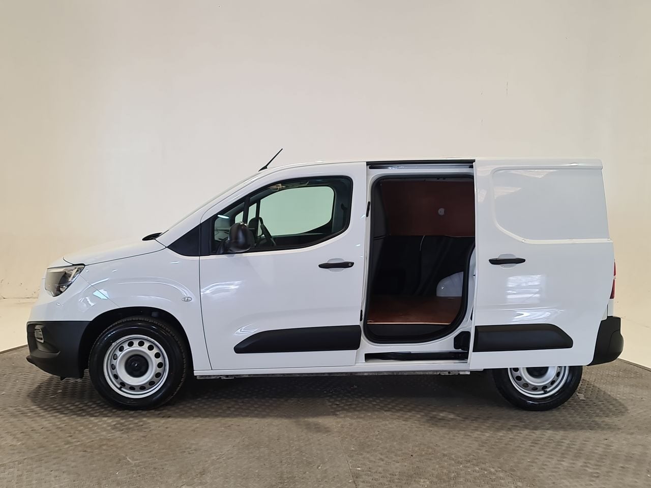 Used Vauxhall Combo 2023 for sale - 77764138: Photo 9