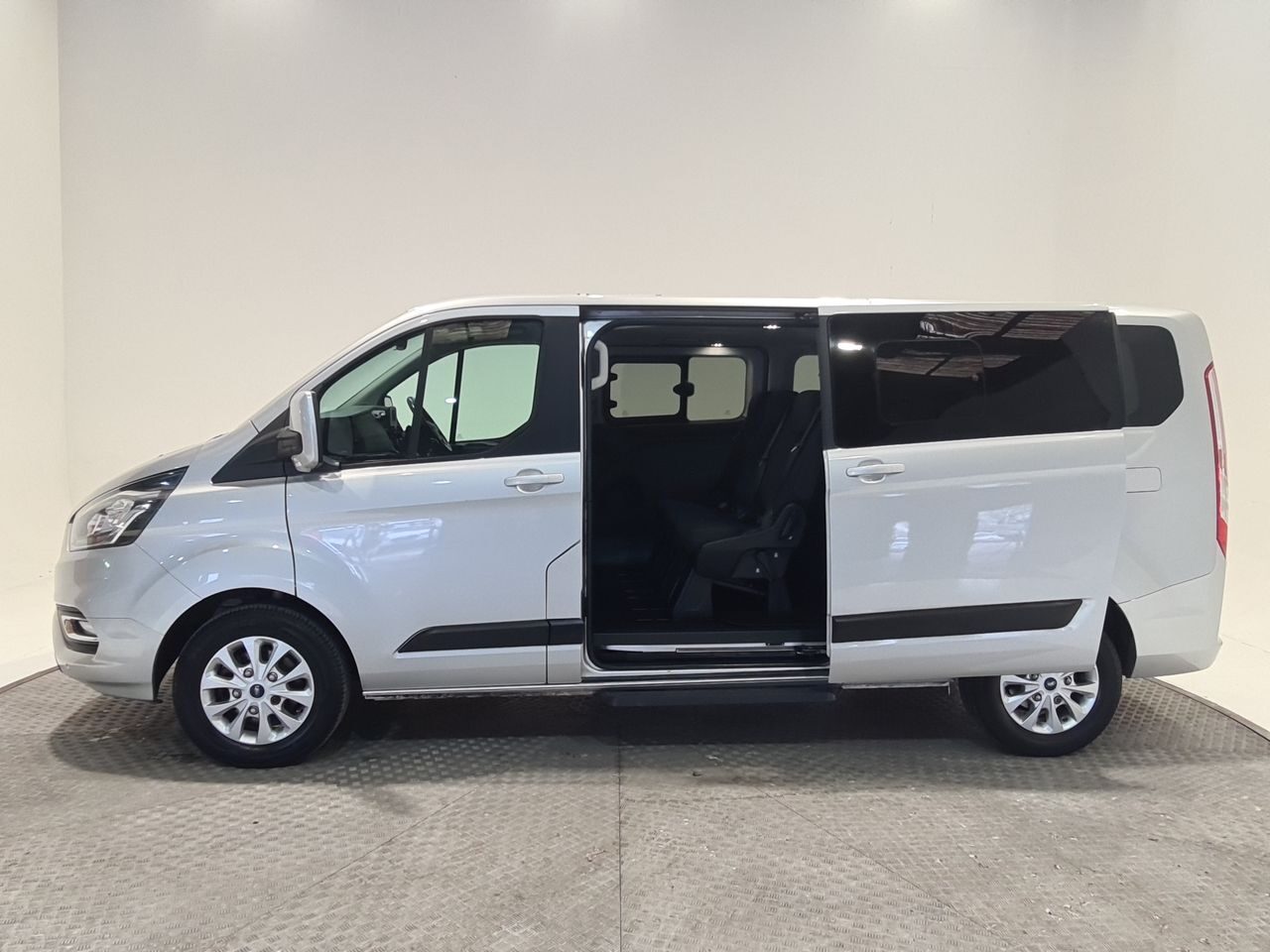 Used Ford Tourneo Custom 2019 for sale - 77568495: Photo 10