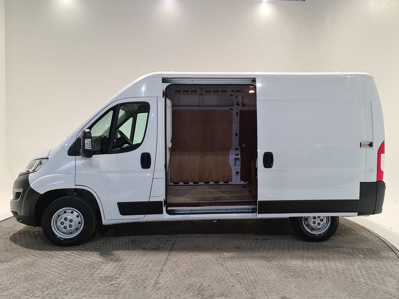 Used Vauxhall Movano 2023 for sale - 76919848: Photo 9