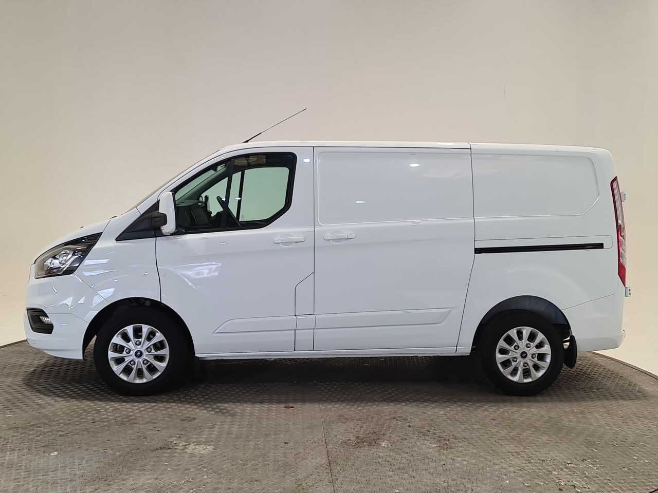 Used Ford Transit Custom 2023 for sale - 76544717: Photo 6