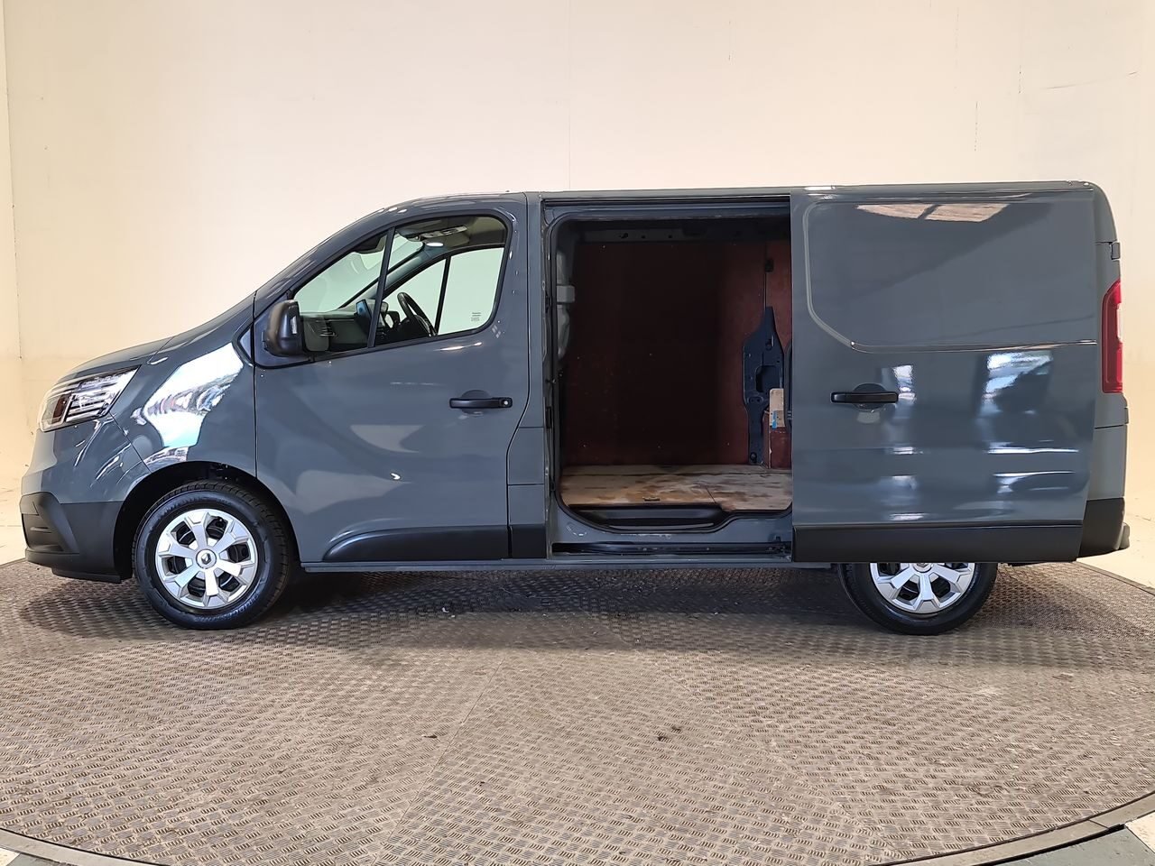 Used Renault Trafic 2022 for sale - 76544816: Photo 9