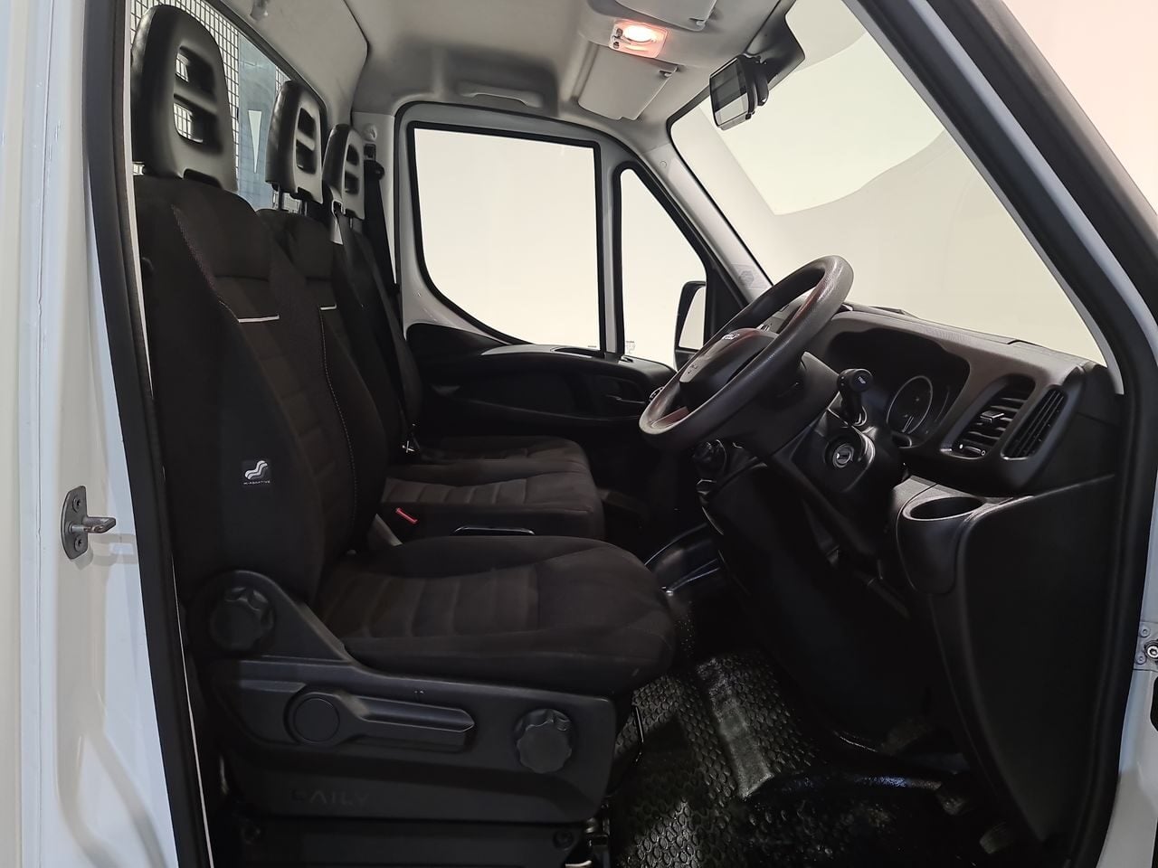 Used Iveco Daily 2023 for sale - 77506795: Photo 19