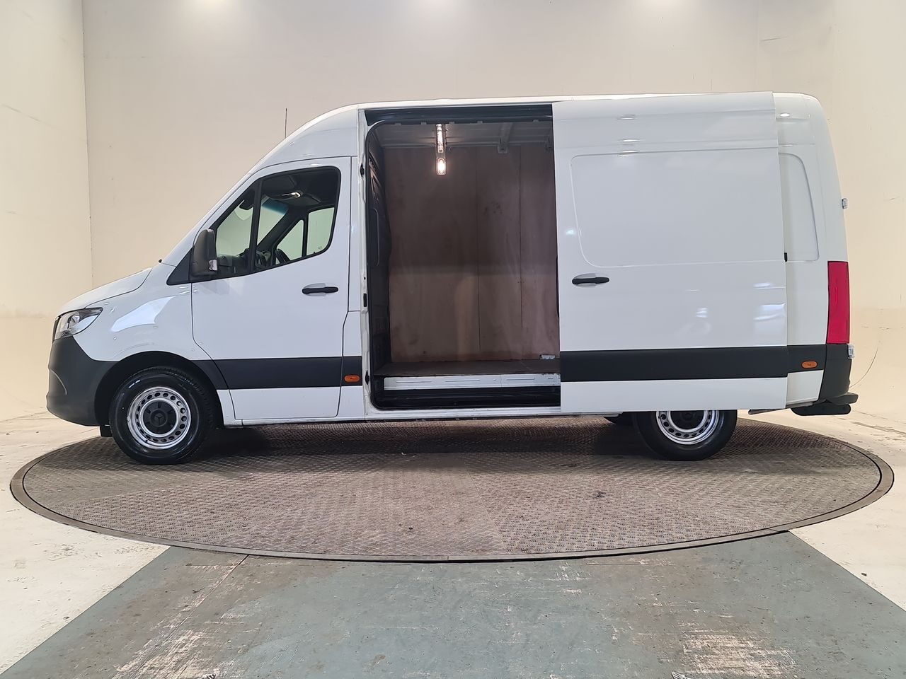 Used Mercedes-Benz Sprinter 2022 for sale - 76544818: Photo 9