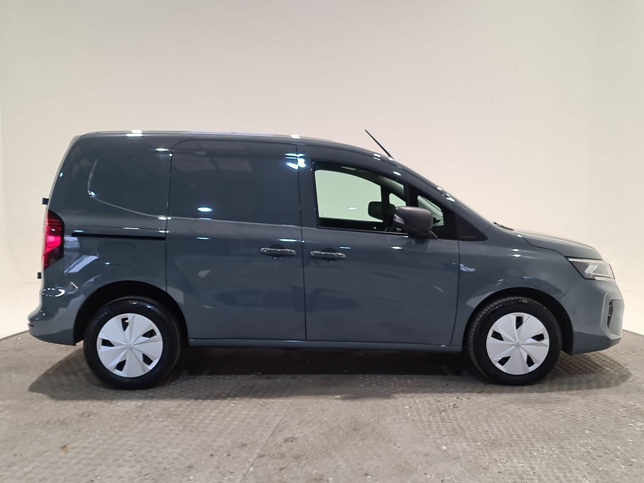 Used Nissan Other 2023 for sale - 77445893: Photo 18