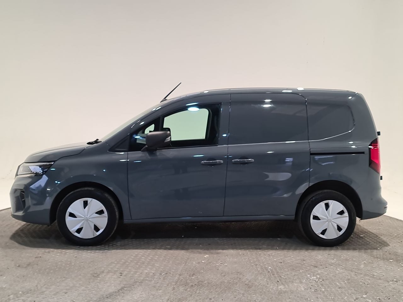 Used Nissan Other 2023 for sale - 77445893: Photo 6