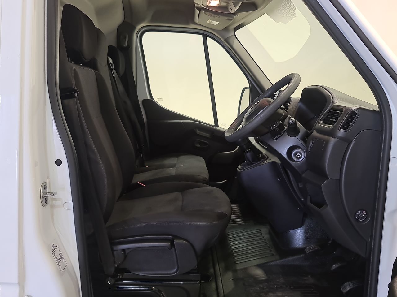 Used Nissan Interstar 2023 for sale - 77952111: Photo 17