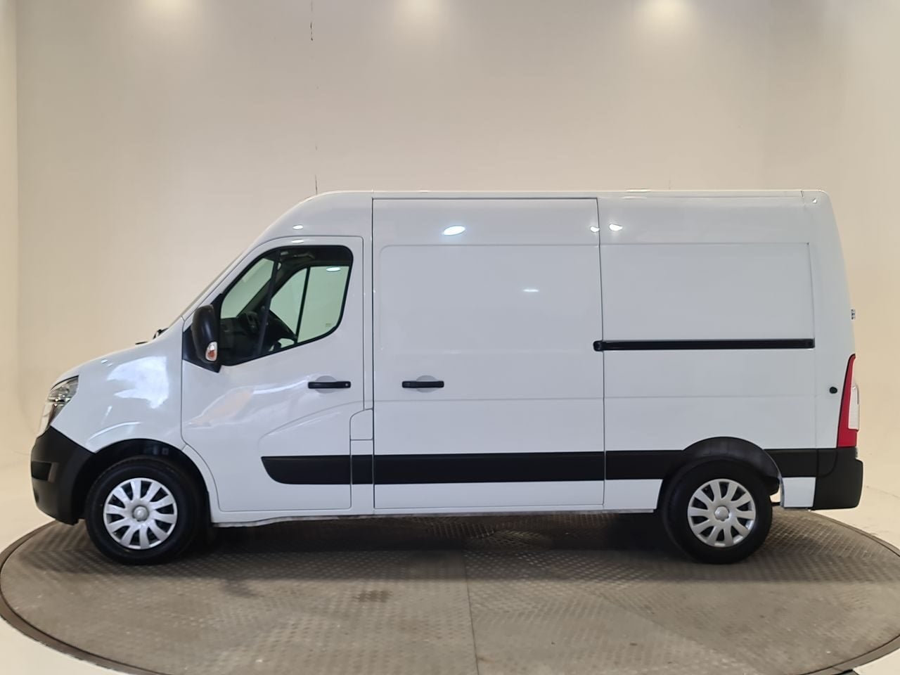 Used Nissan Interstar 2023 for sale - 77952111: Photo 5