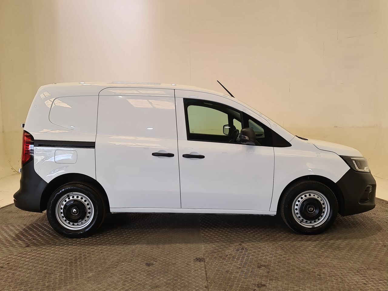 Used Renault Kangoo 2023 for sale - 77223176: Photo 16