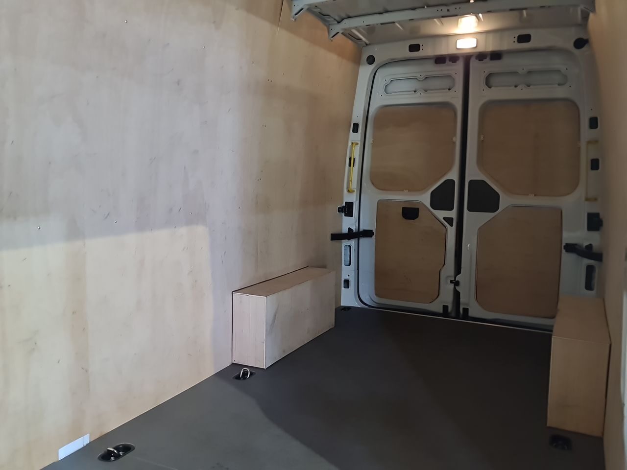 Used Volkswagen Crafter 2024 for sale - 76544738: Photo 9