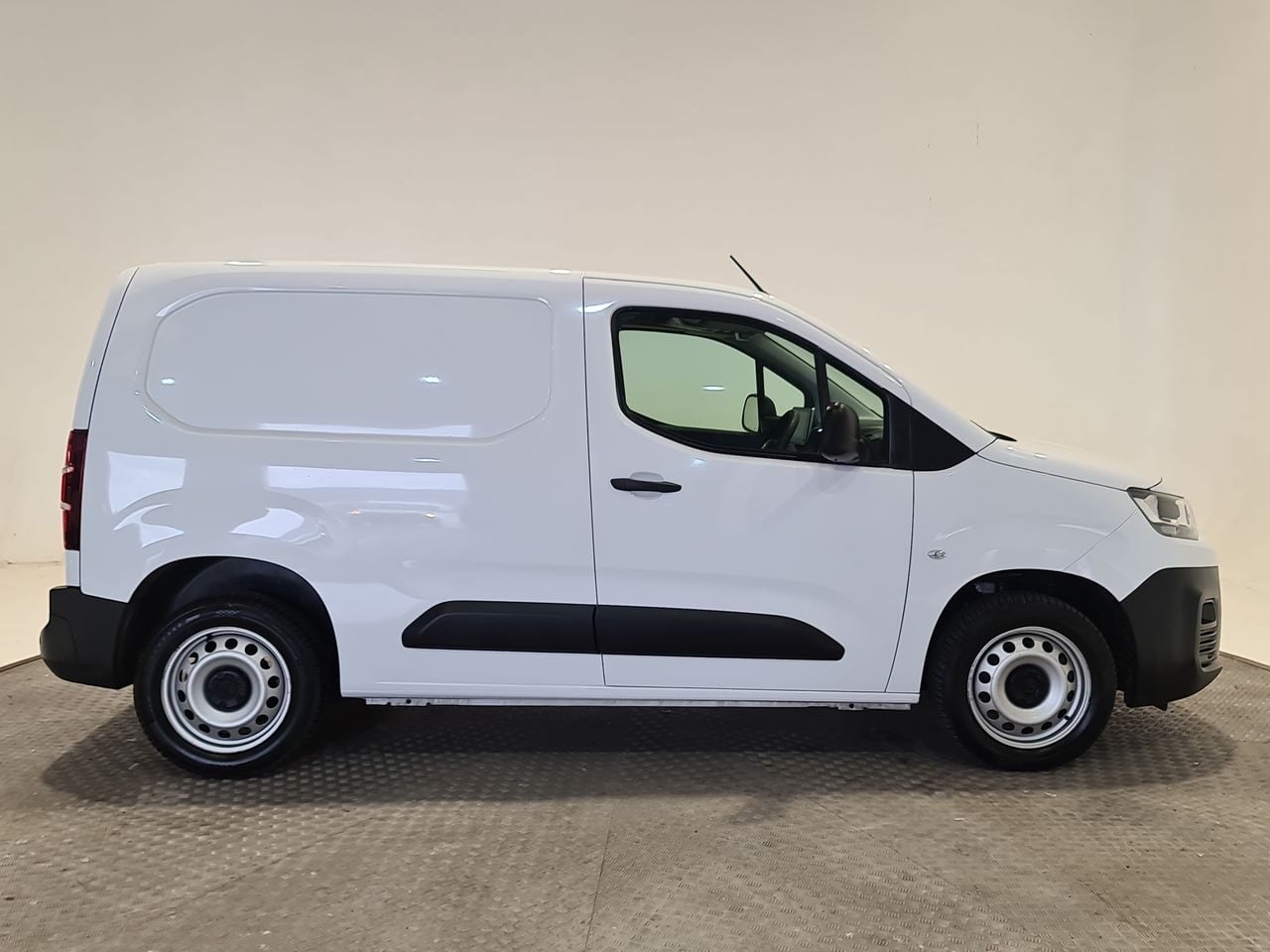 Used Citroen Berlingo 2023 for sale - 77687432: Photo 16