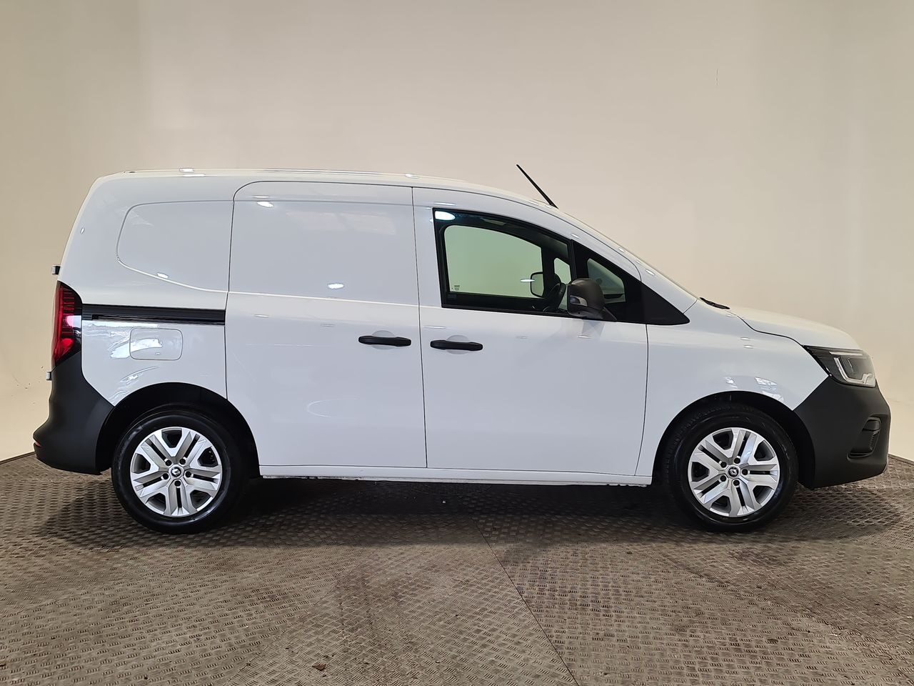 Used Renault Kangoo 2023 for sale - 76577140: Photo 16