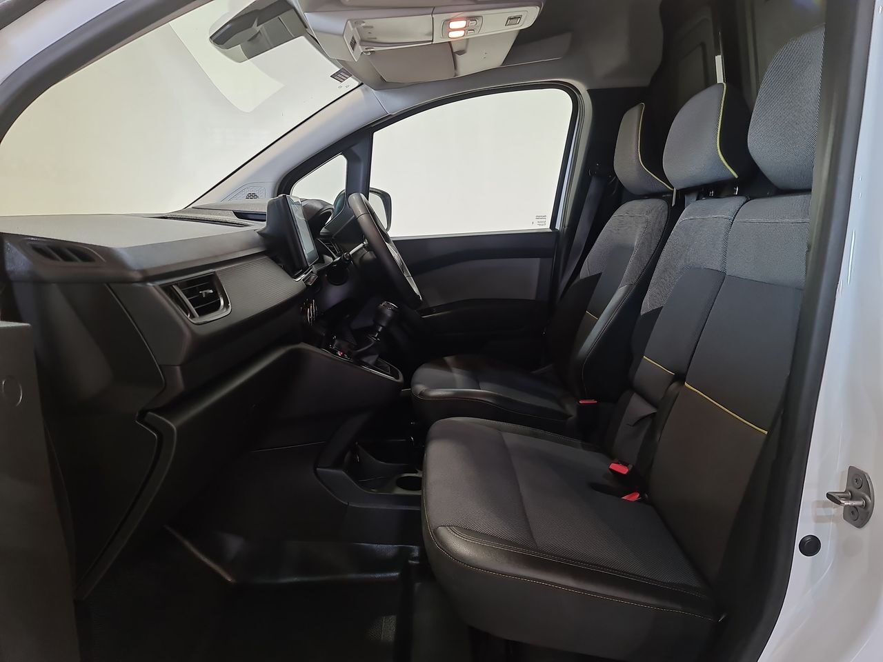 Used Renault Kangoo 2023 for sale - 76577140: Photo 7