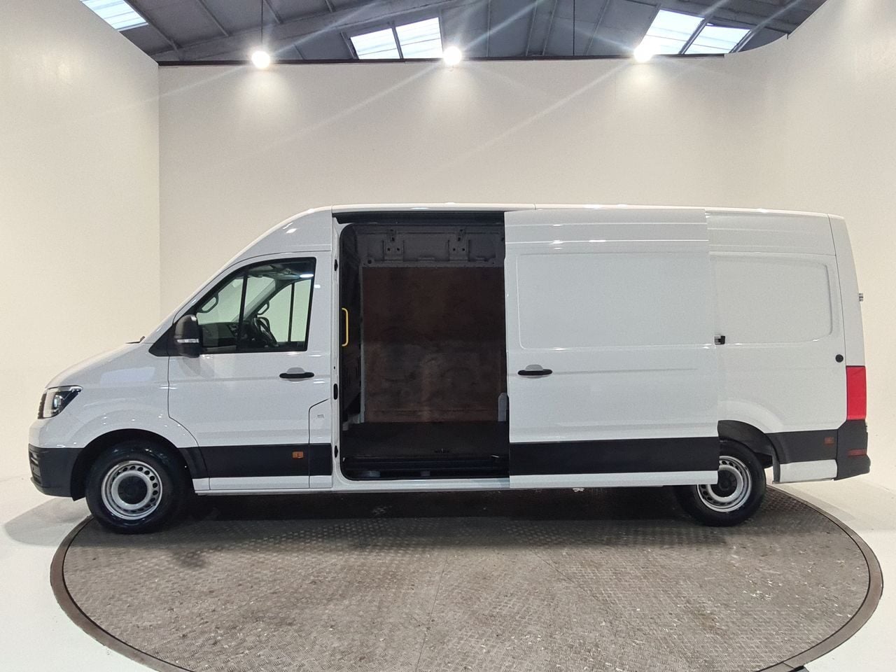 Used Volkswagen Crafter 2023 for sale - 77312915: Photo 10