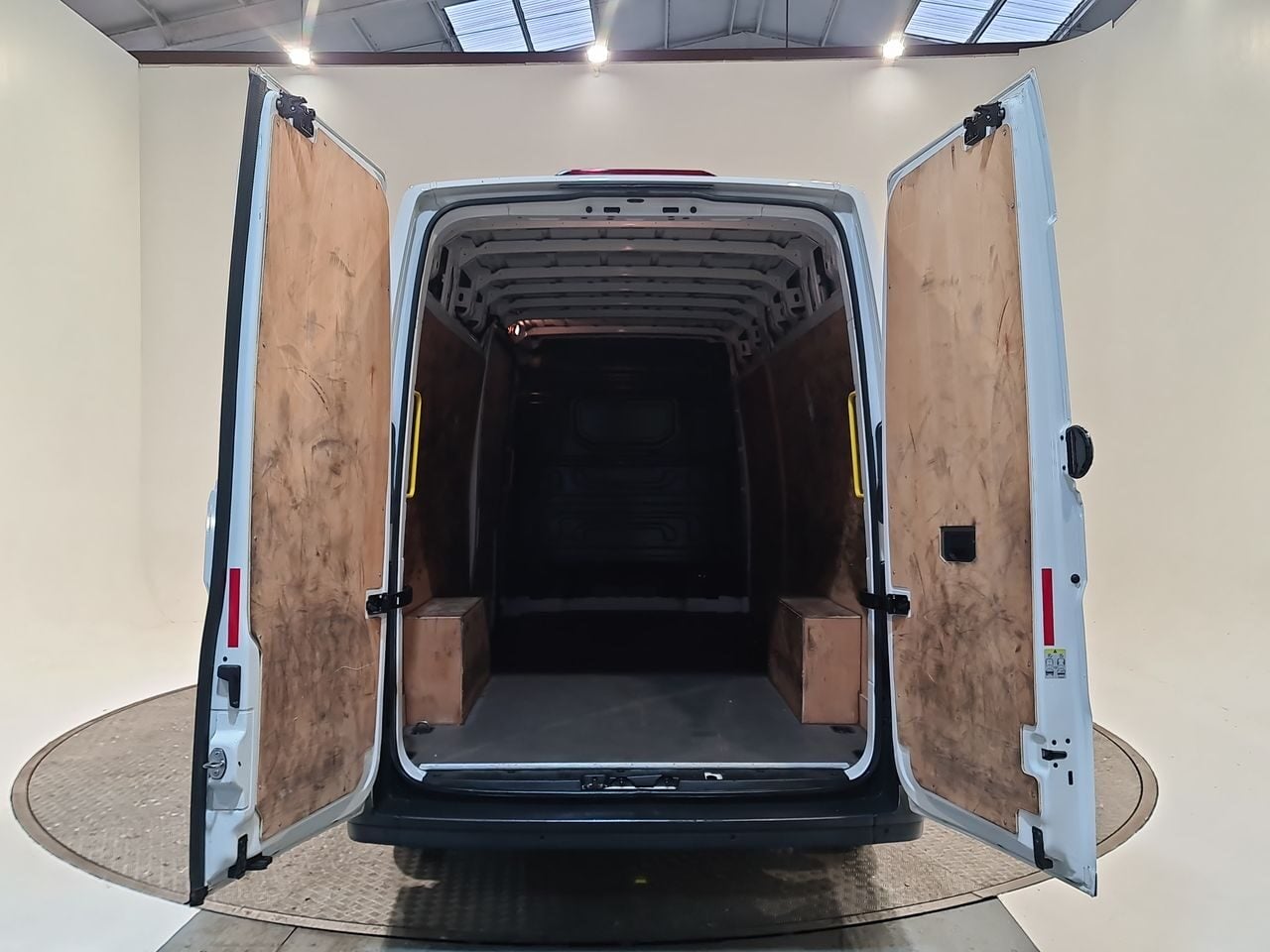 Used Volkswagen Crafter 2023 for sale - 77312915: Photo 14