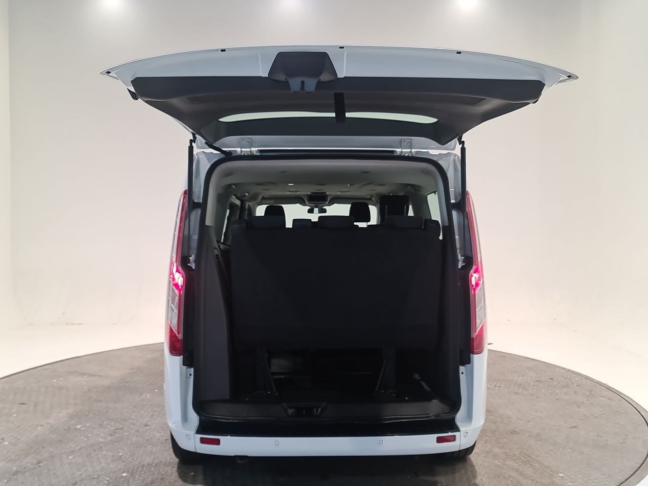 Used Ford Tourneo Custom 2018 for sale - 77477129: Photo 14