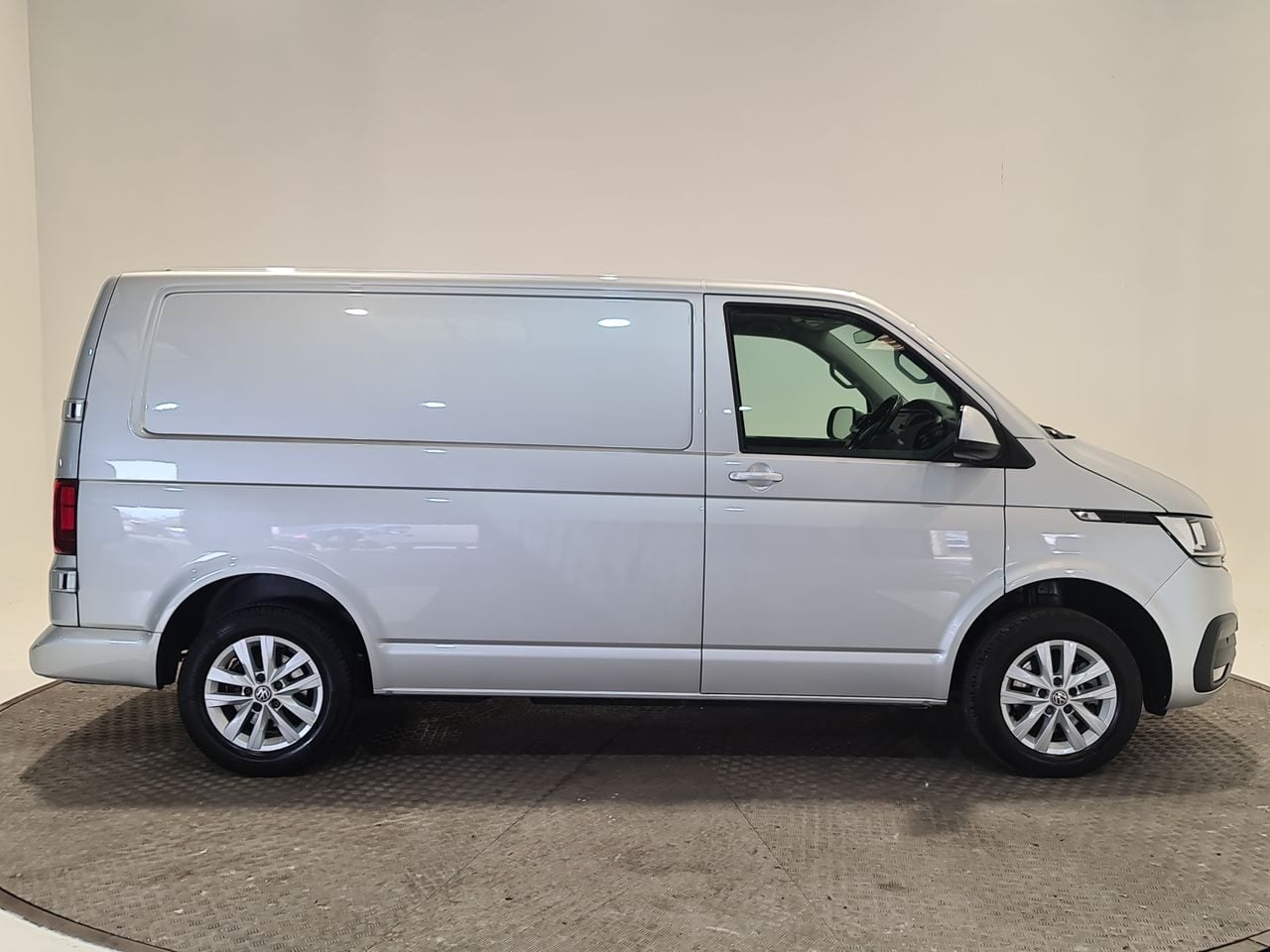 Used Volkswagen Transporter 2021 for sale - 76919850: Photo 18