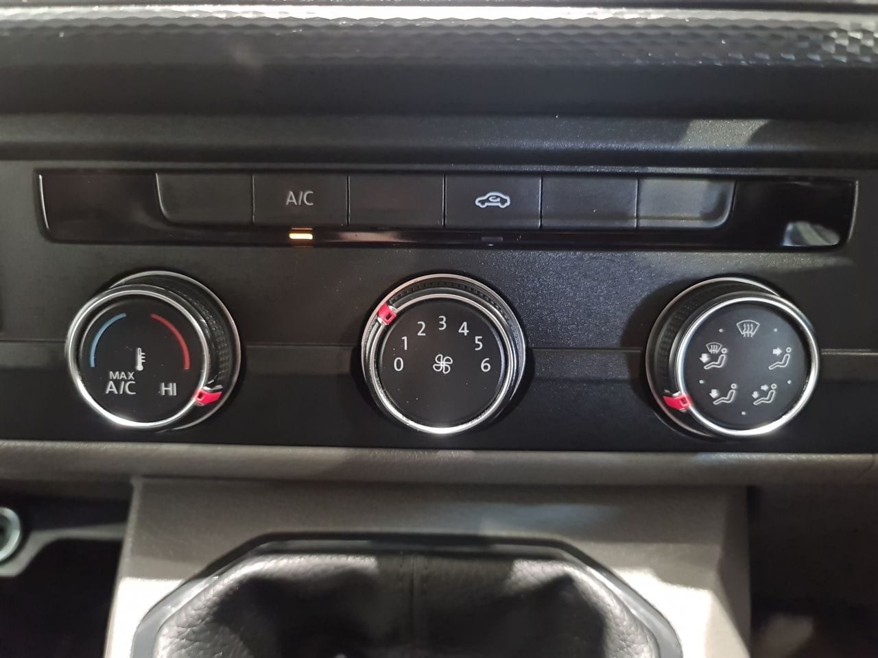 Used Volkswagen Transporter 2021 for sale - 76919850: Photo 24