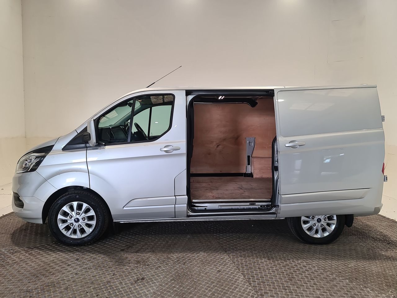 Used Ford Transit Custom 2023 for sale - 76544843: Photo 10