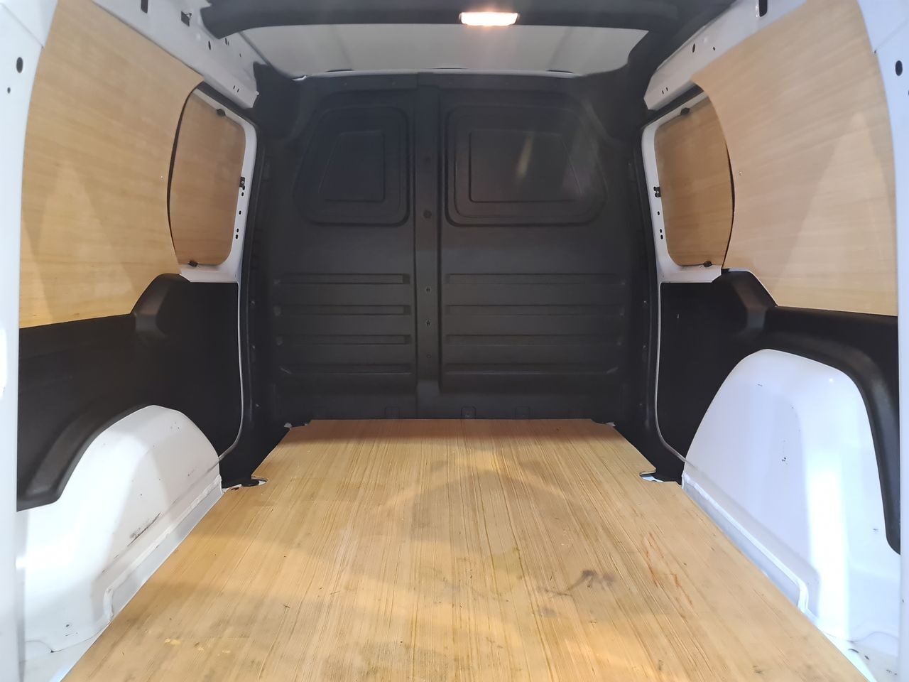 Used Renault Kangoo 2023 for sale - 76778173: Photo 12