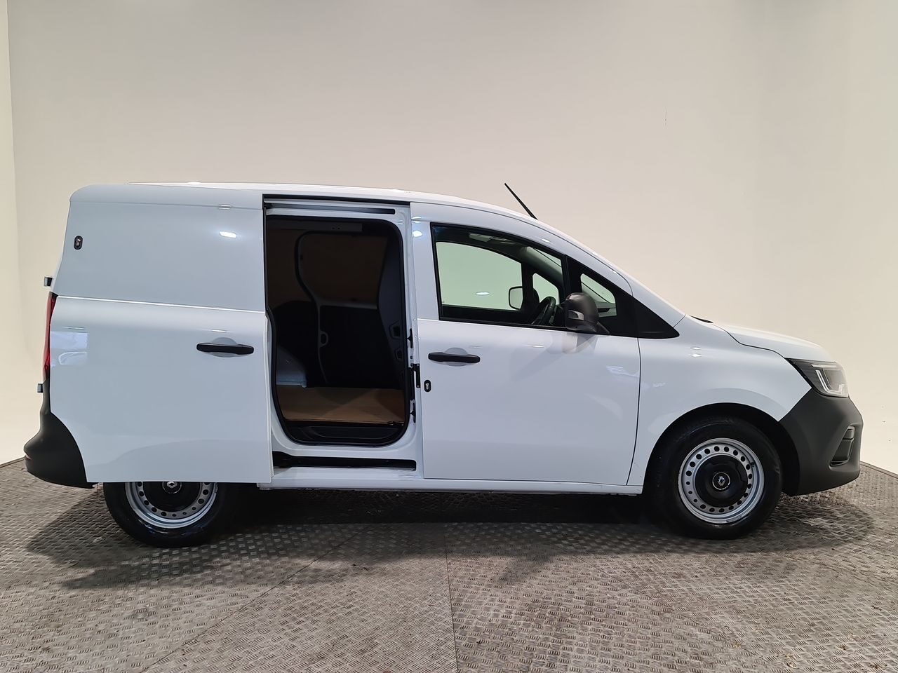 Used Renault Kangoo 2023 for sale - 76778173: Photo 17