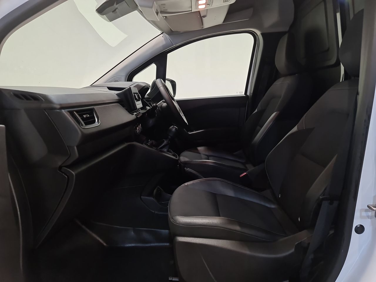 Used Renault Kangoo 2023 for sale - 76778173: Photo 7