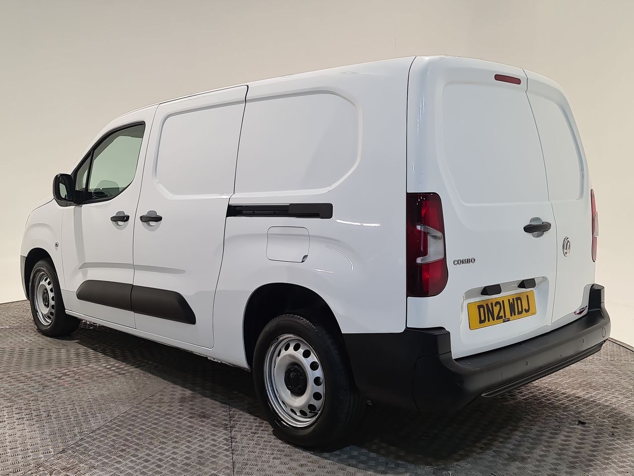 Used Vauxhall Combo 2021 for sale - 76544754: Photo 10