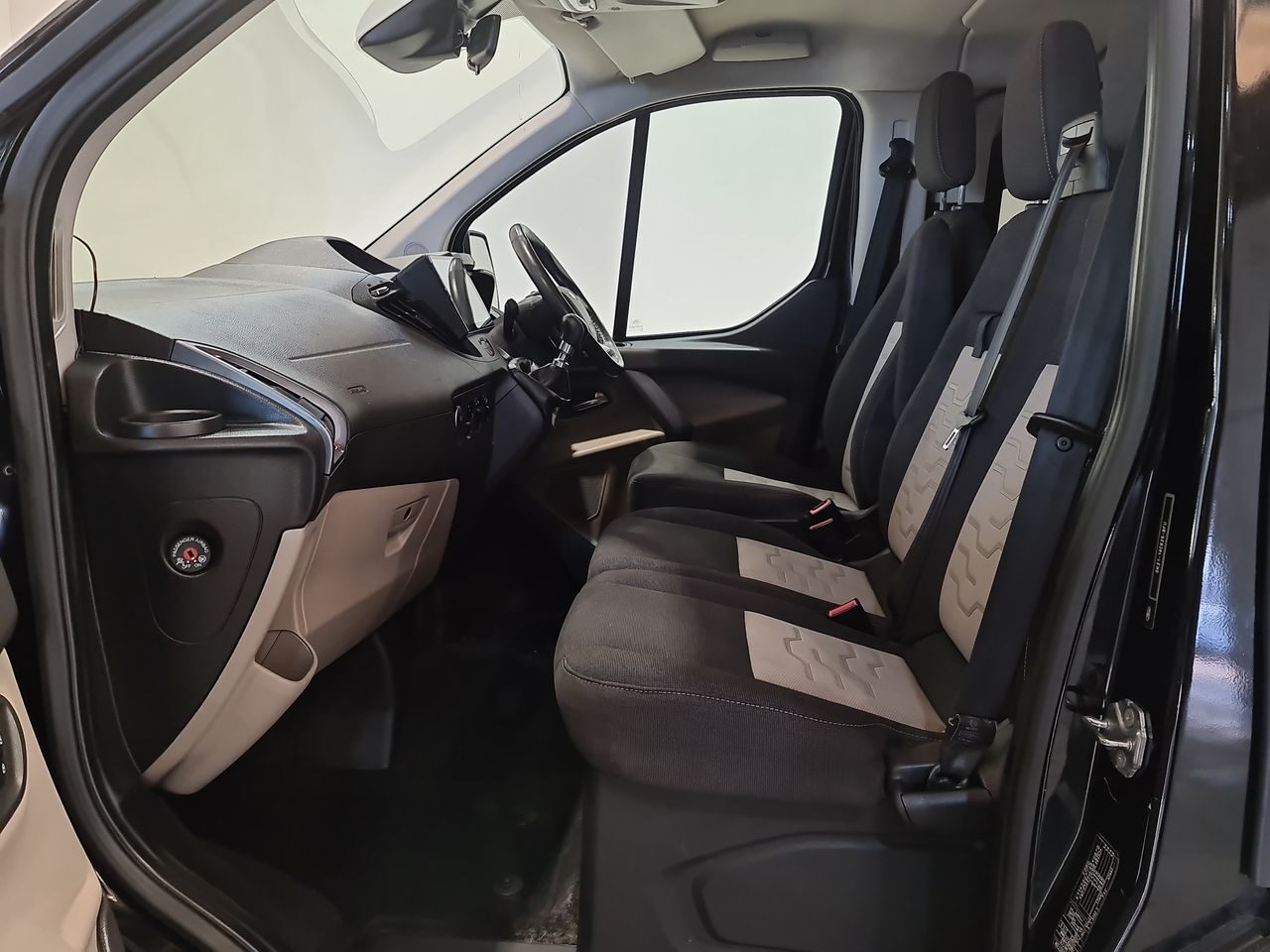 Used Ford Tourneo Custom 2018 for sale - 77952088: Photo 8