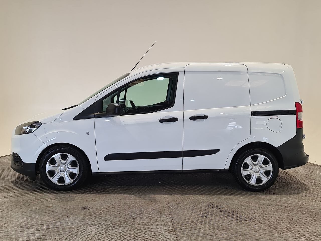 Used Ford Transit Courier 2021 for sale - 77196562: Photo 5