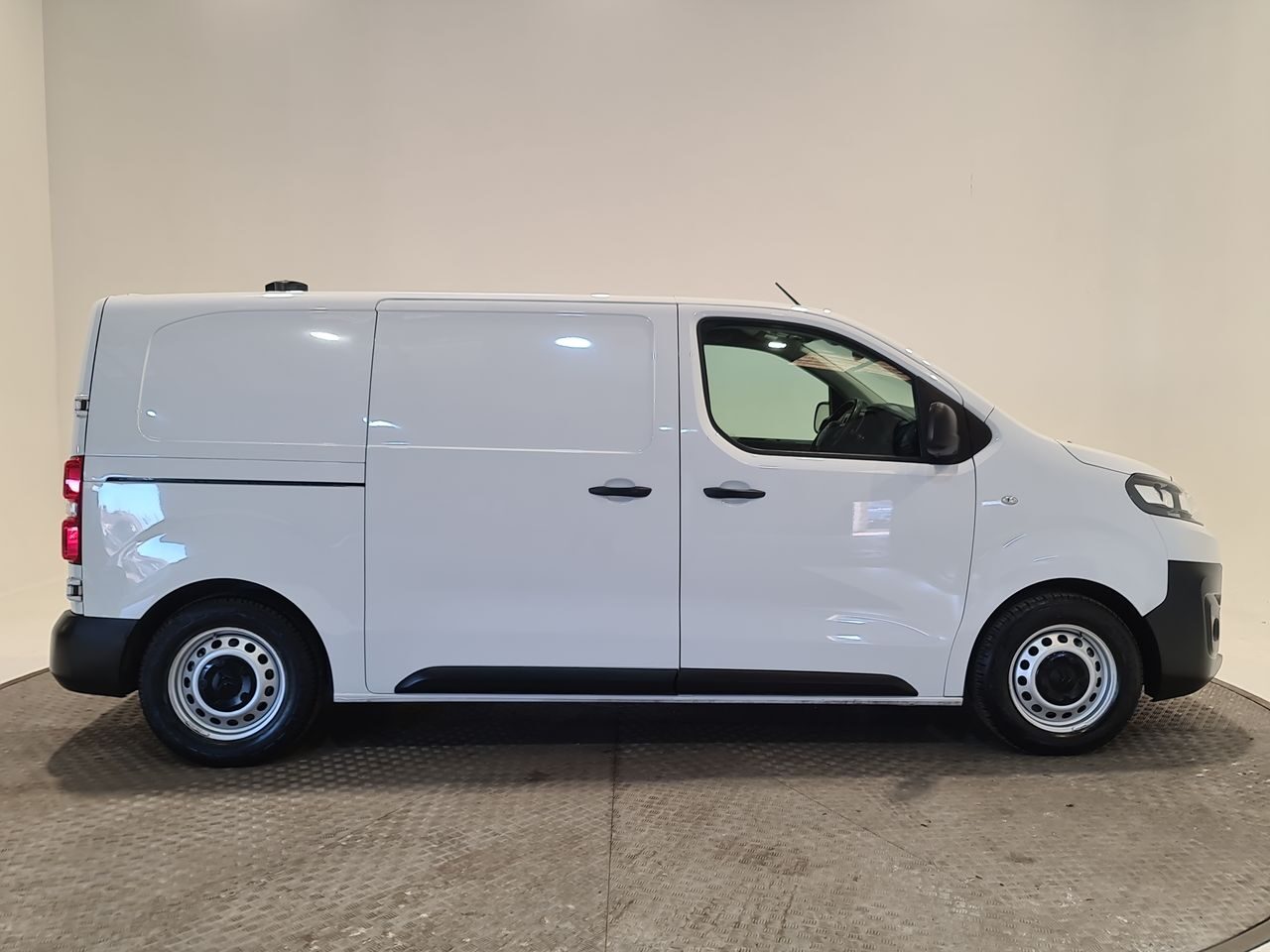 Used Citroen Dispatch 2022 for sale - 76641720: Photo 15