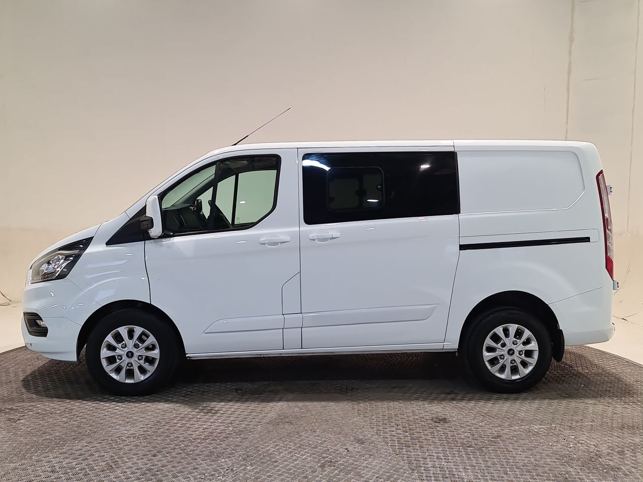 Used Ford Transit Custom 2021 for sale - 76544856: Photo 6