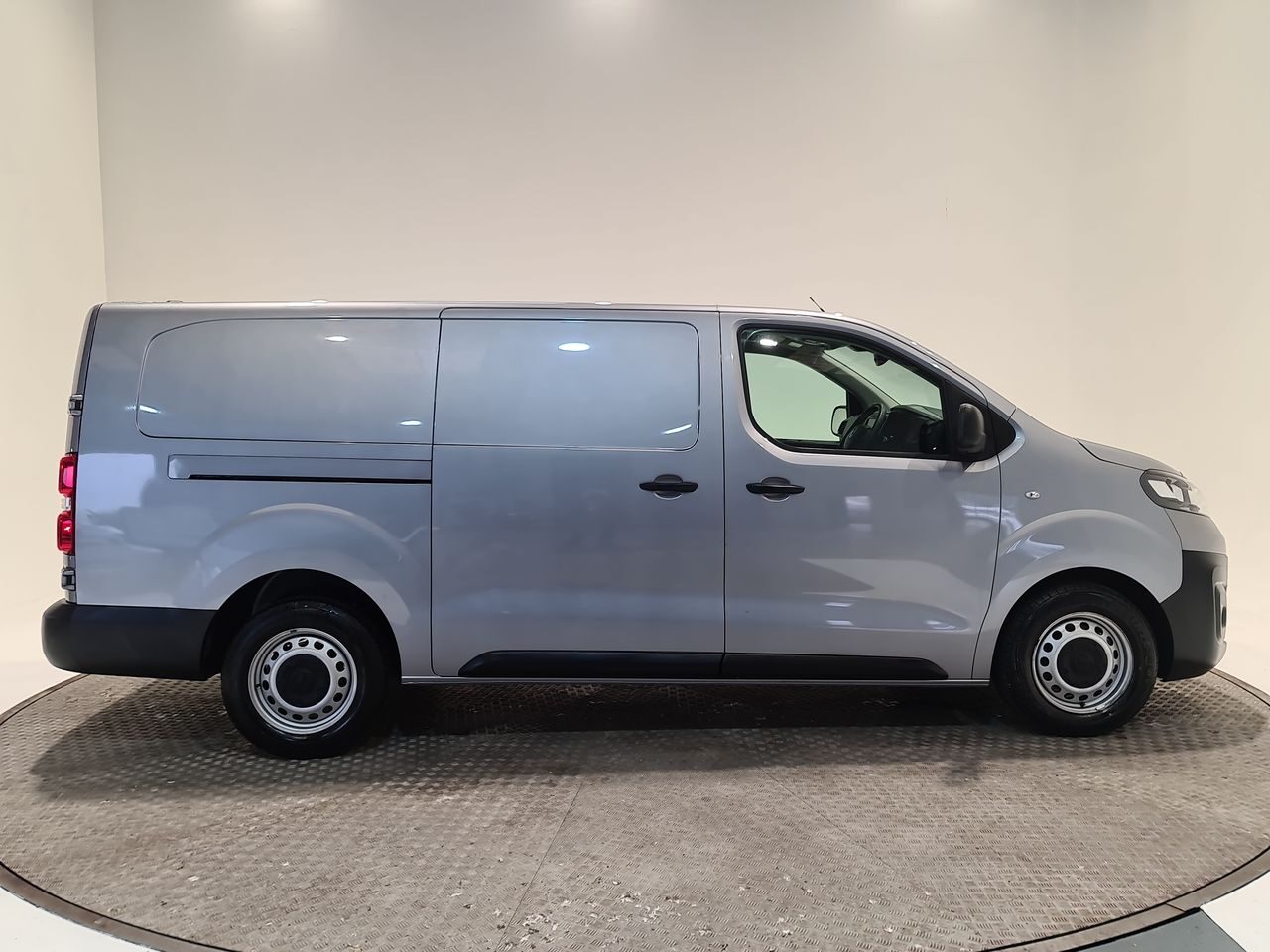 Used Vauxhall Vivaro 2023 for sale - 76577137: Photo 16