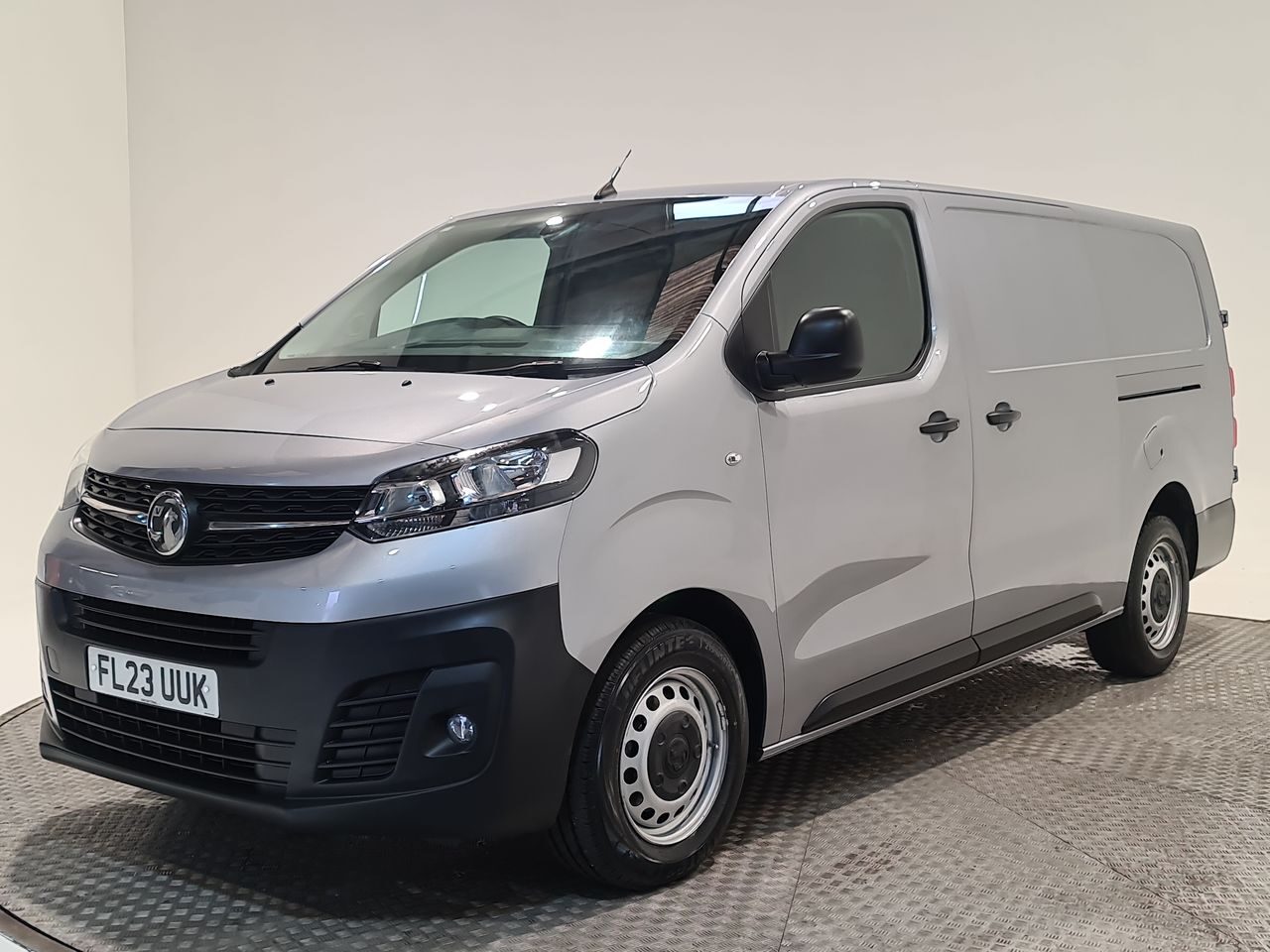 Used Vauxhall Vivaro 2023 for sale - 76577137: Photo 4