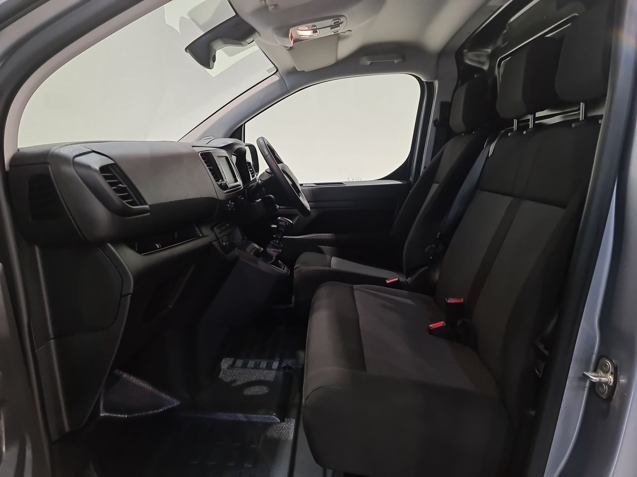 Used Vauxhall Vivaro 2023 for sale - 76577137: Photo 7