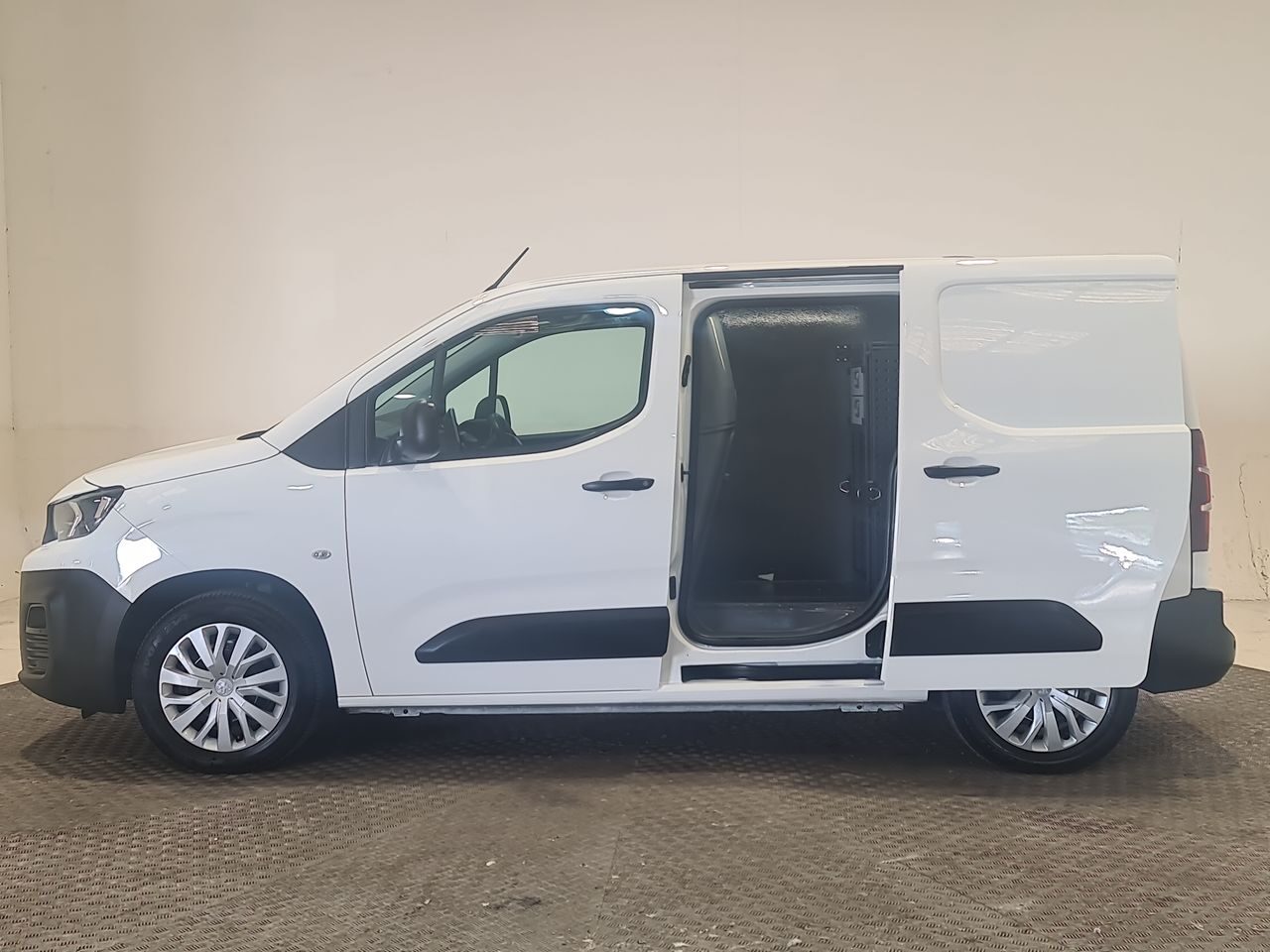 Used Peugeot Partner 2020 for sale - 76544763: Photo 10