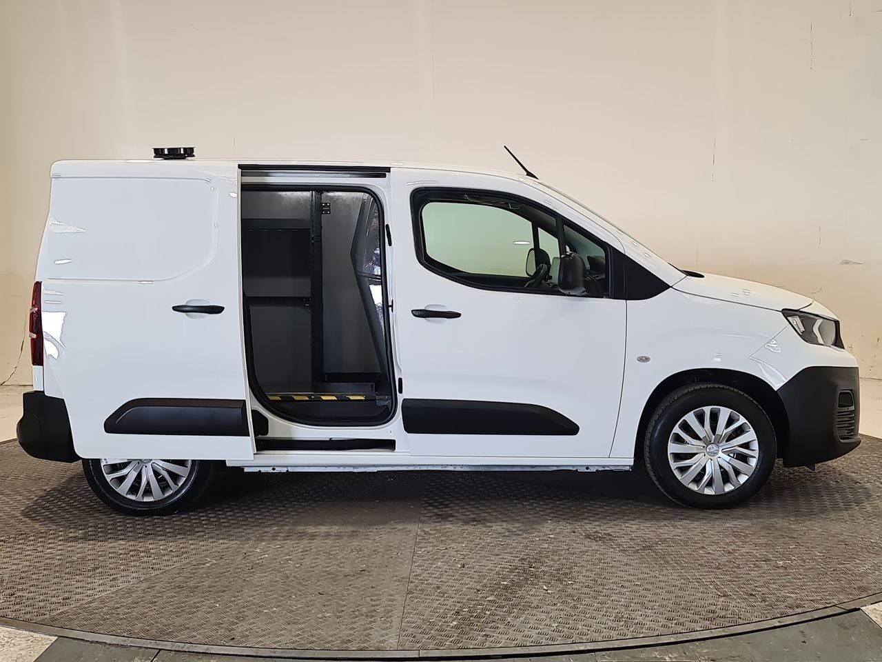 Used Peugeot Partner 2020 for sale - 76544763: Photo 19