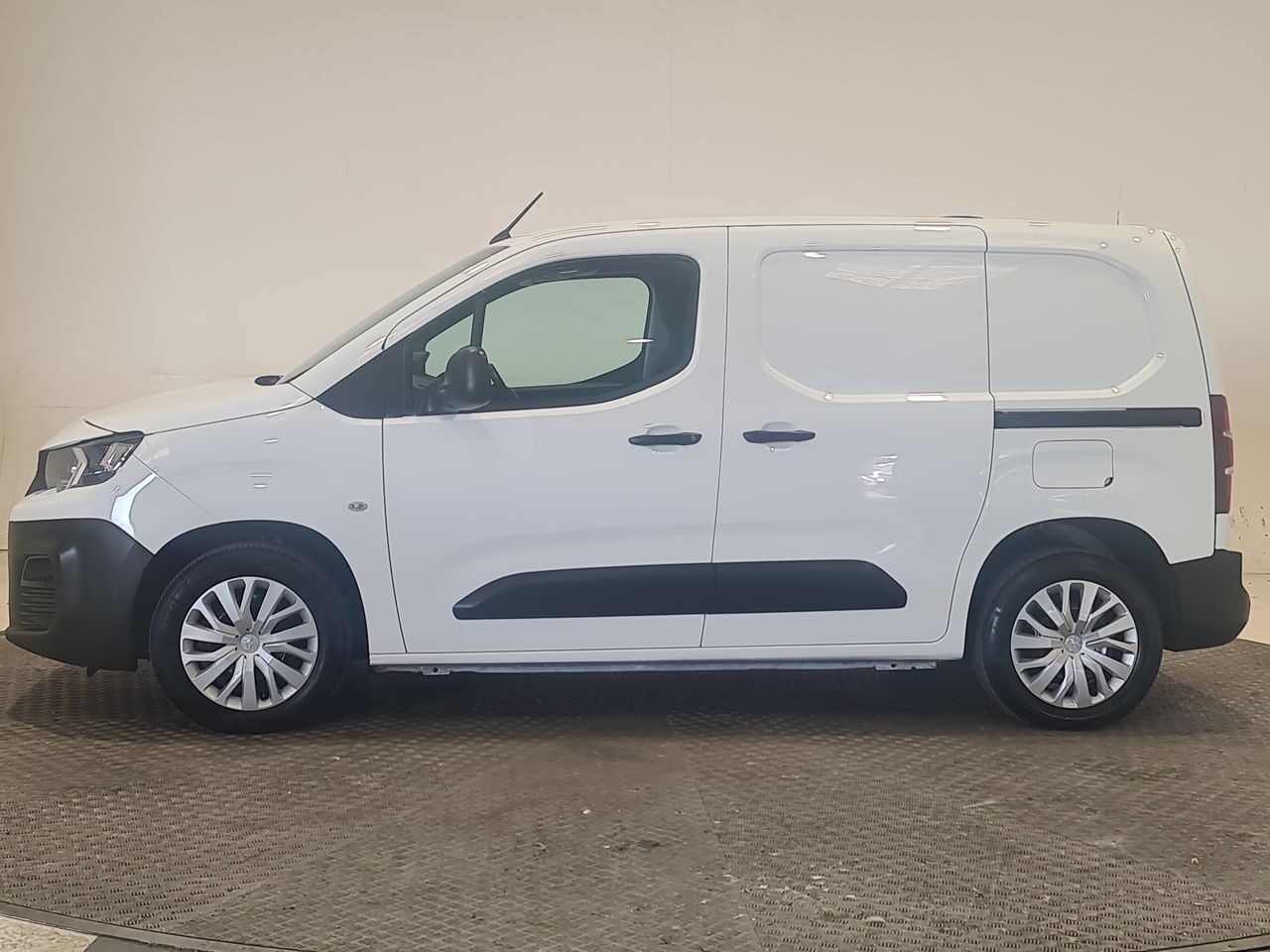 Used Peugeot Partner 2020 for sale - 76544763: Photo 6