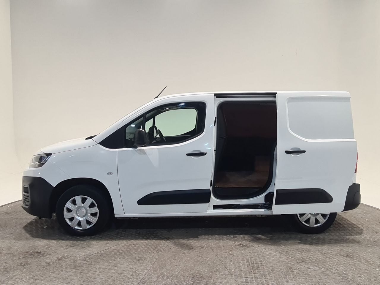 Used Citroen Berlingo 2021 for sale - 77417072: Photo 9