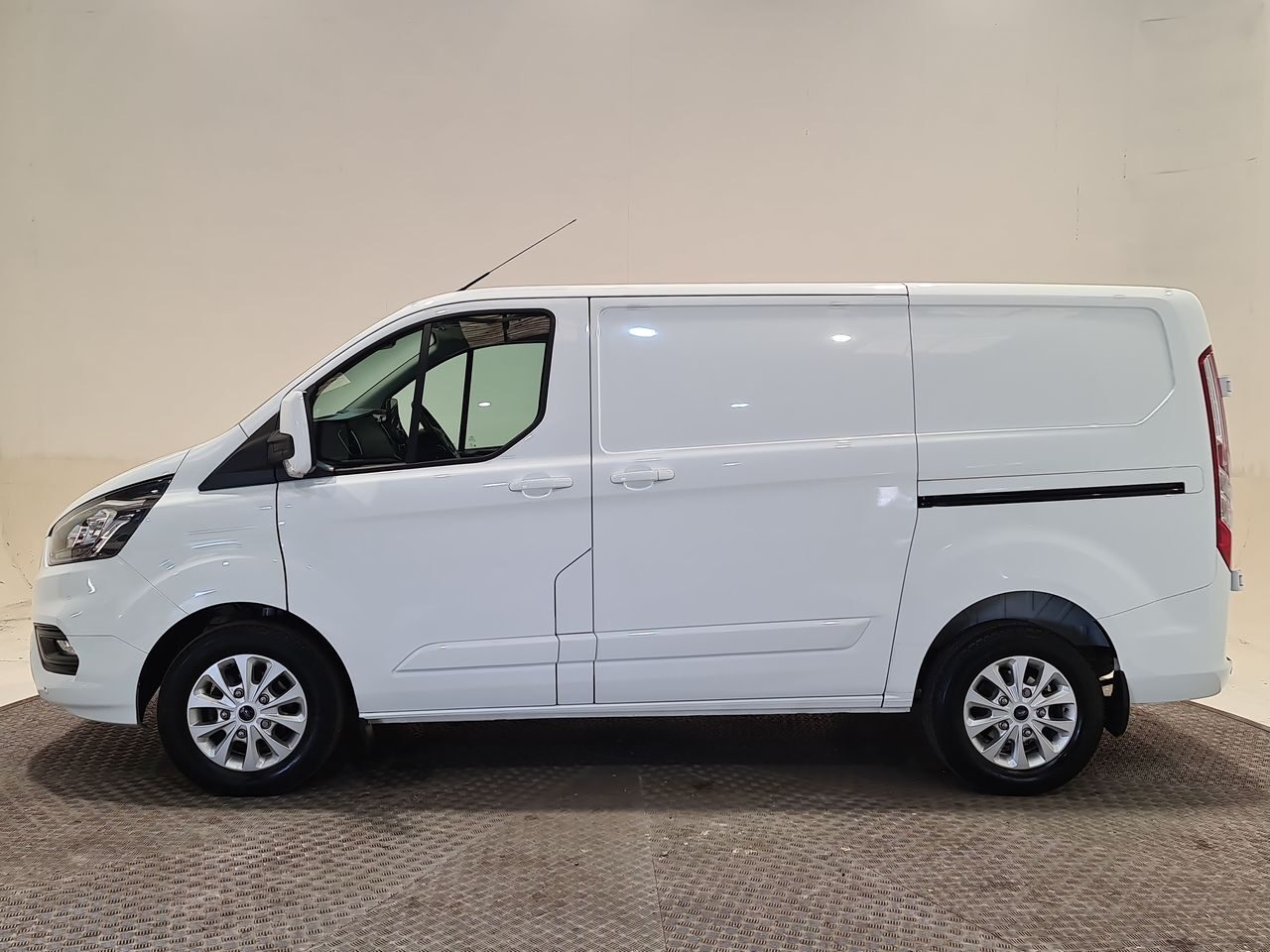 Used Ford Transit Custom 2022 for sale - 77179579: Photo 6