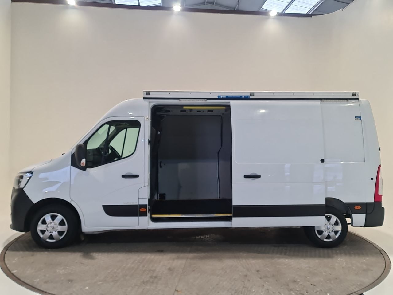 Used Renault Master 2021 for sale - 77463033: Photo 9