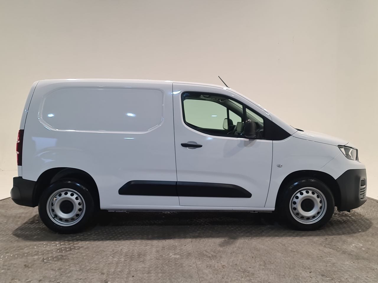 Used Peugeot Partner 2023 for sale - 77501311: Photo 16