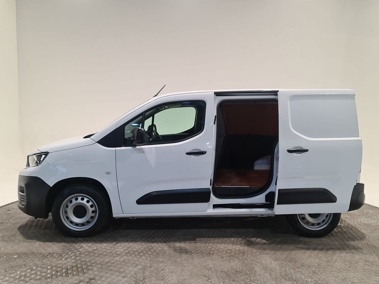 Used Peugeot Partner 2023 for sale - 77501311: Photo 9