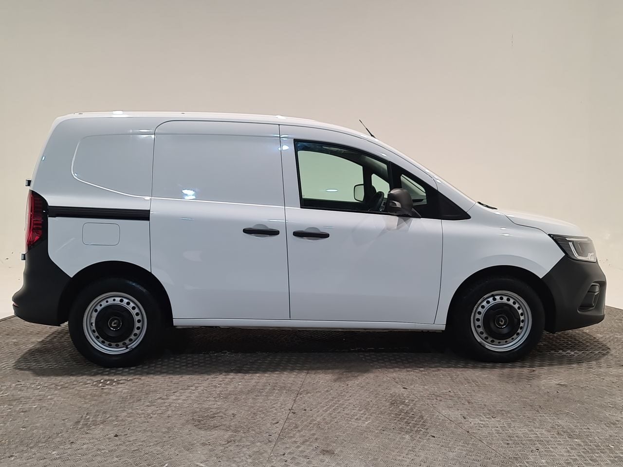 Used Renault Kangoo 2023 for sale - 76895879: Photo 16
