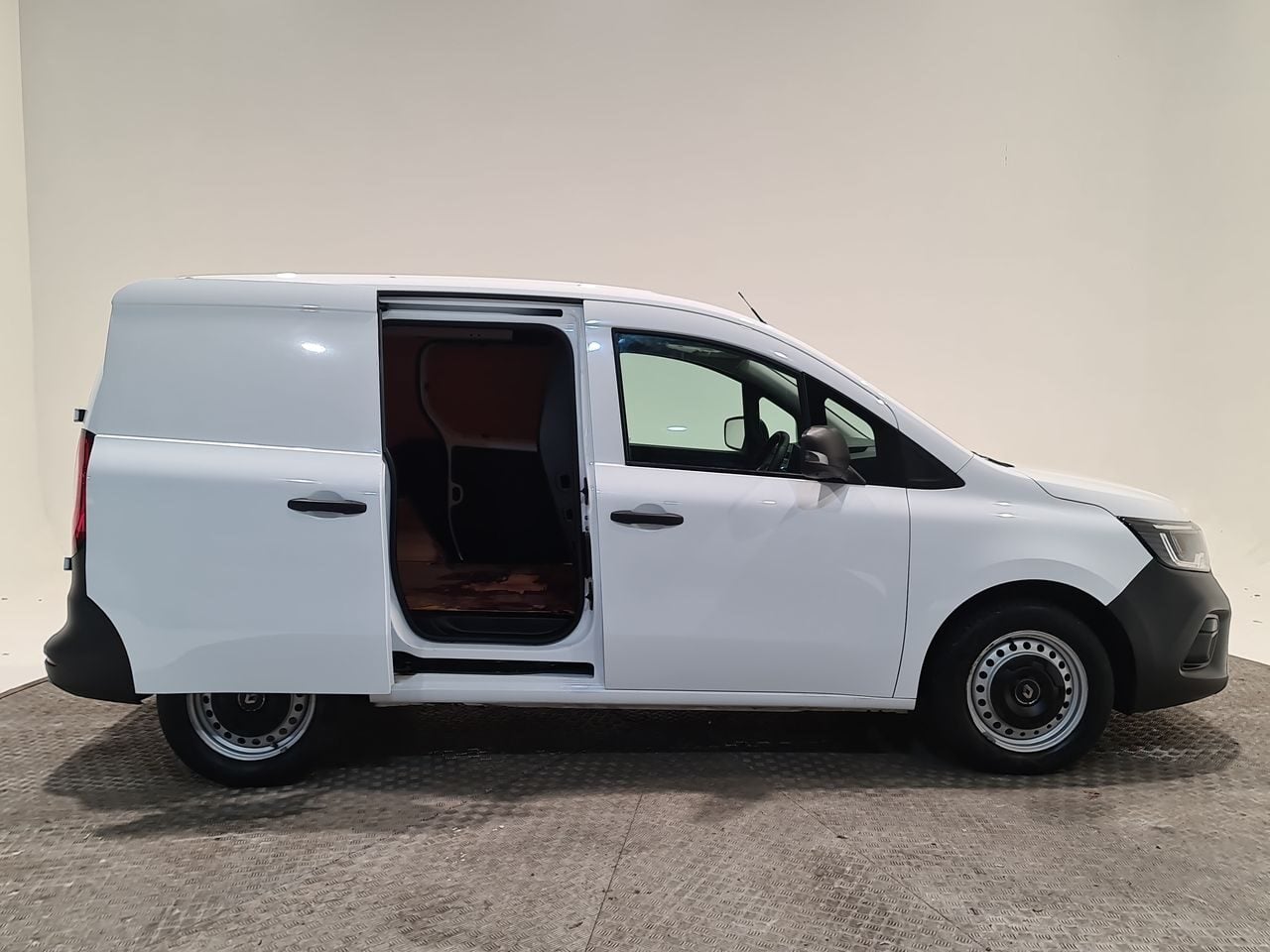 Used Renault Kangoo 2023 for sale - 76895879: Photo 18