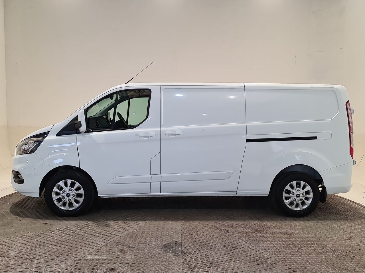 Used Ford Transit Custom 2022 for sale - 76544790: Photo 6