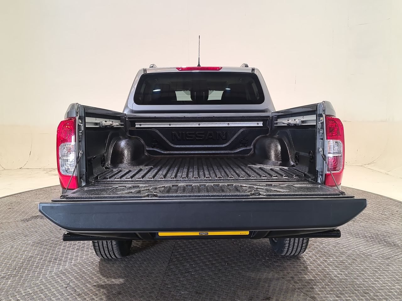 Used Nissan Navara 2021 for sale - 76544788: Photo 13