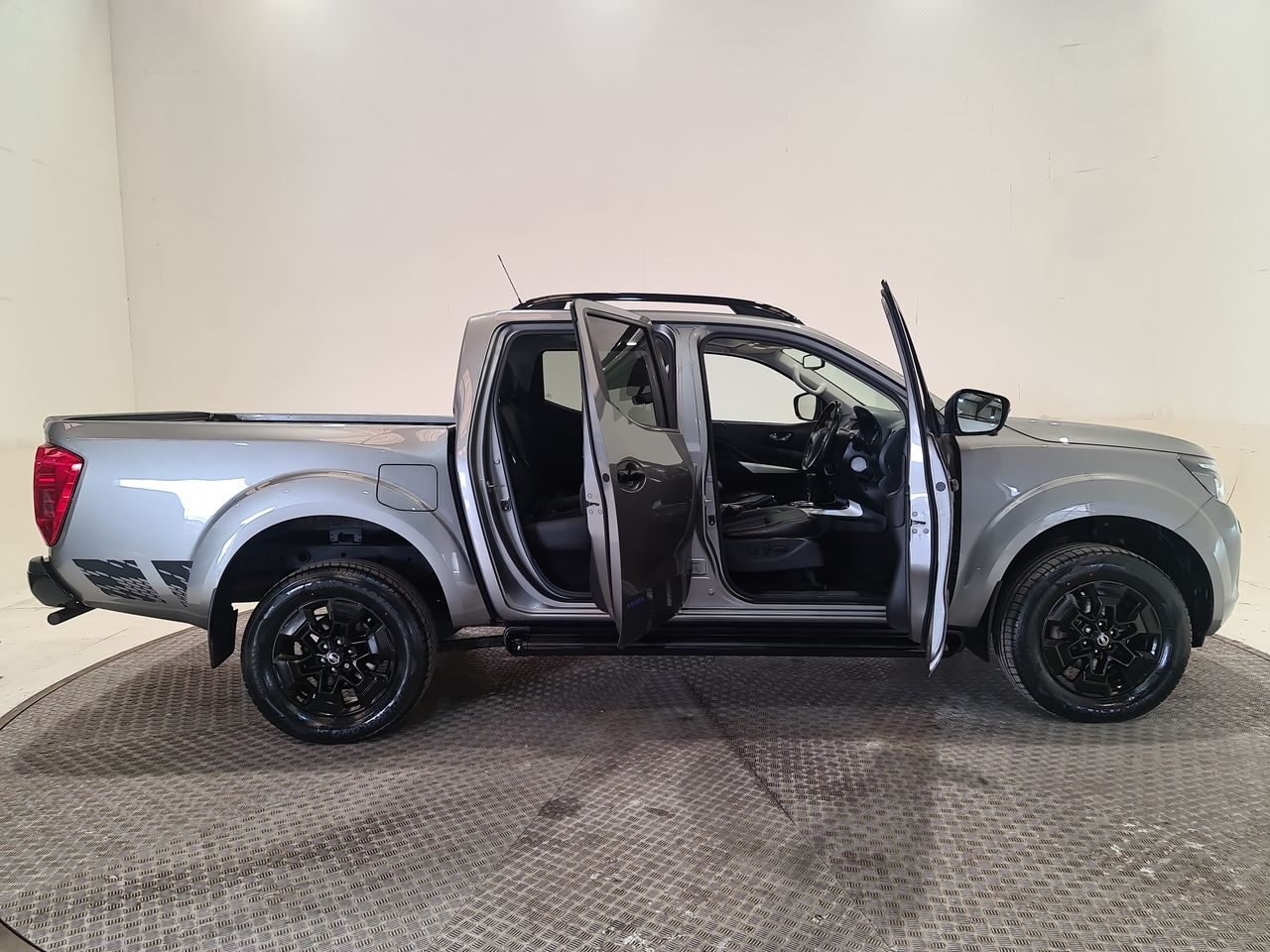 Used Nissan Navara 2021 for sale - 76544788: Photo 19