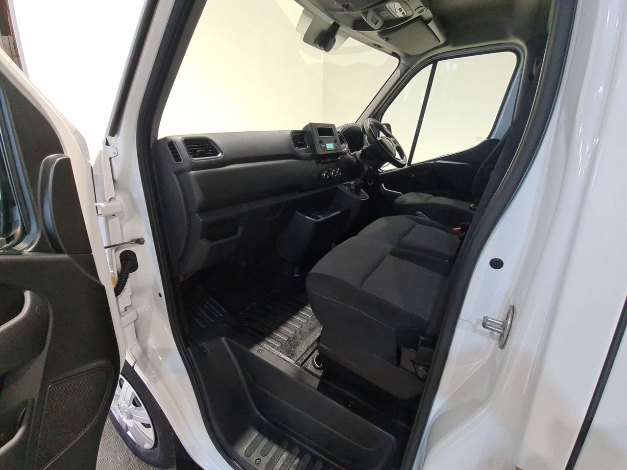 Used Renault Master 2023 for sale - 77905706: Photo 7