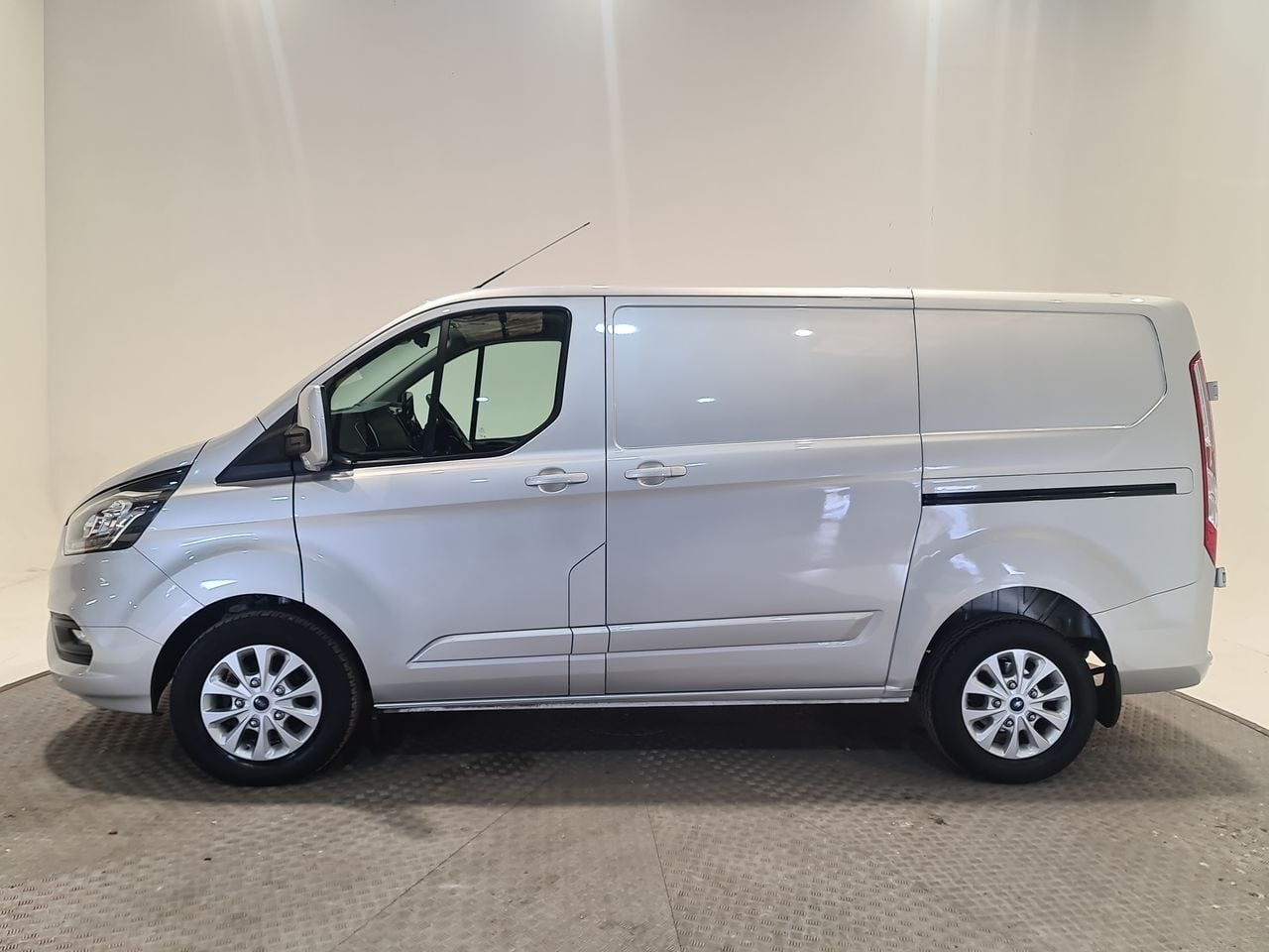 Used Ford Transit Custom 2023 for sale - 77844812: Photo 6