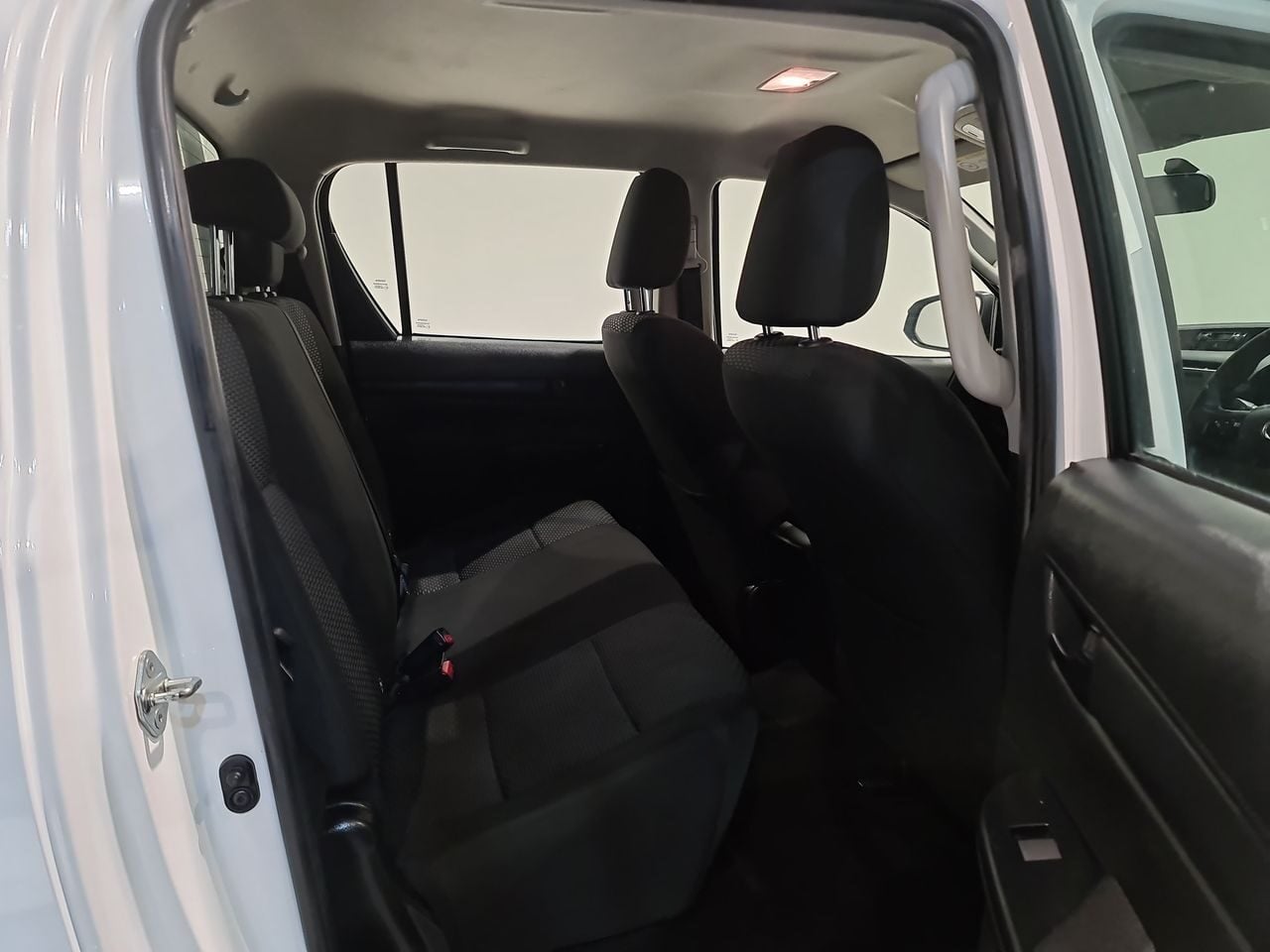 Used Toyota Hilux 2020 for sale - 77337739: Photo 17