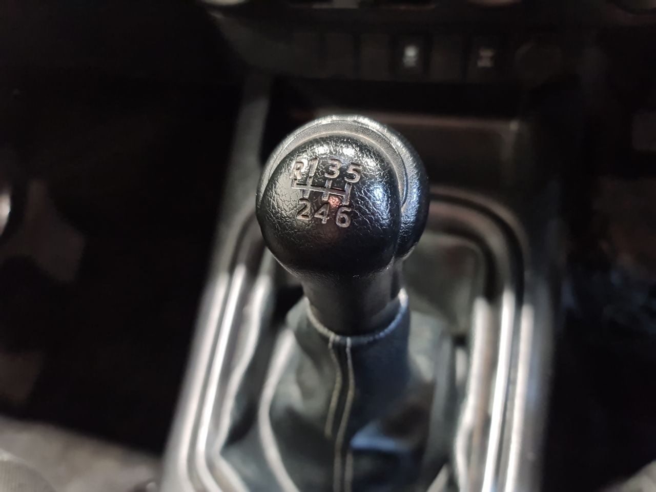 Used Toyota Hilux 2020 for sale - 77337739: Photo 23